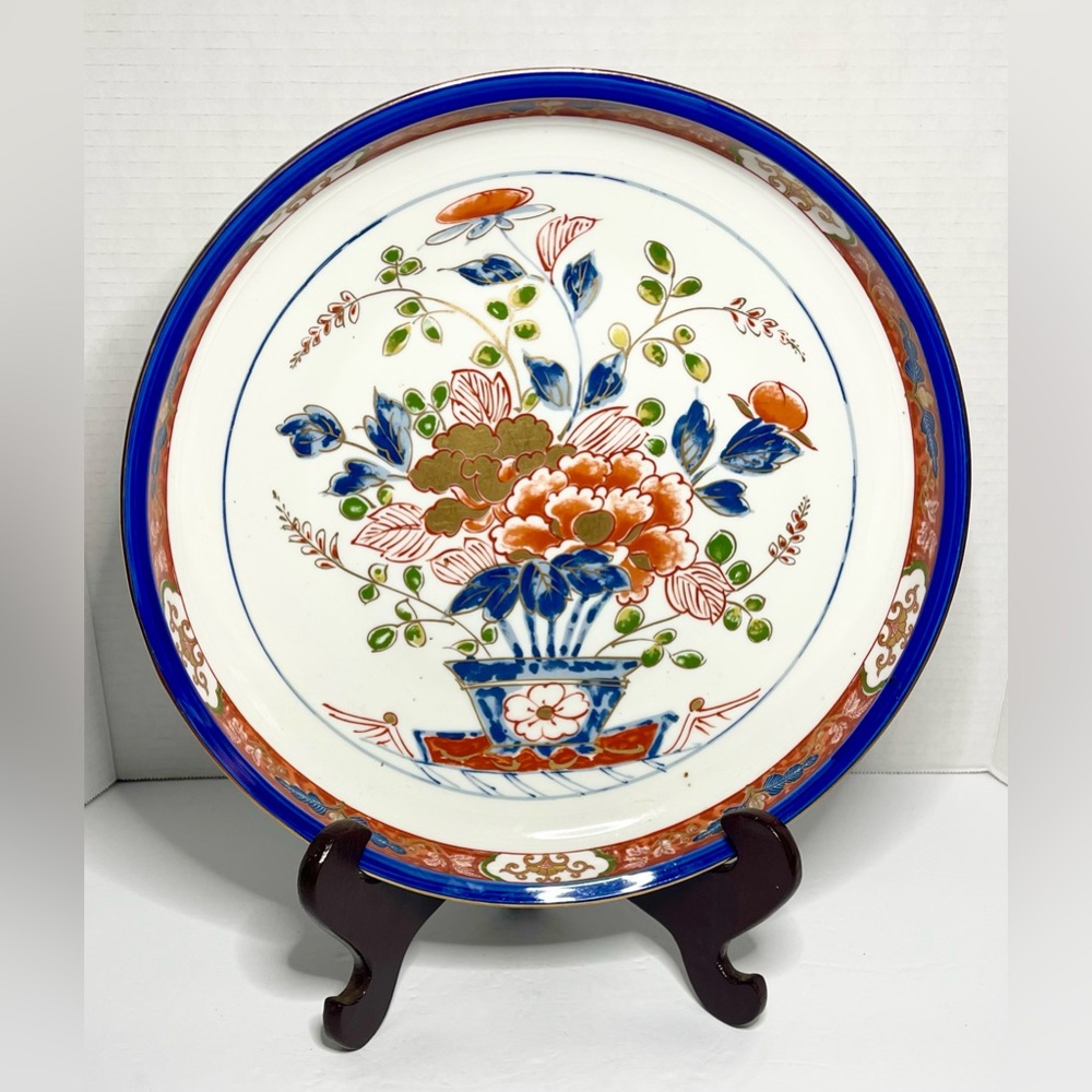 Imari Ware Porcelain Shallow Bowl Hand Painted Gold Gilded Flowers Japan w/stand